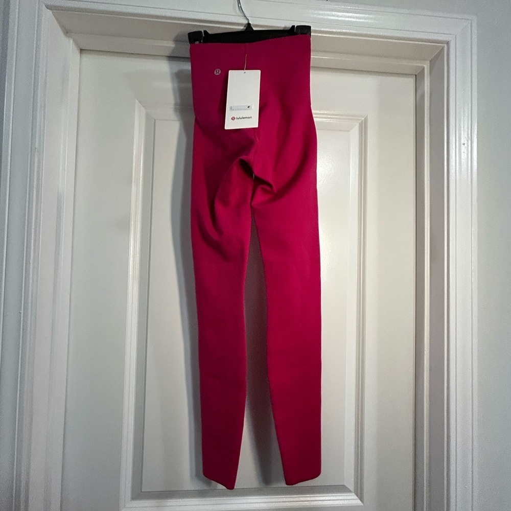 lululemon athletica Women's Glow Up Super HR 28" Leggings - Picture 4 of 4